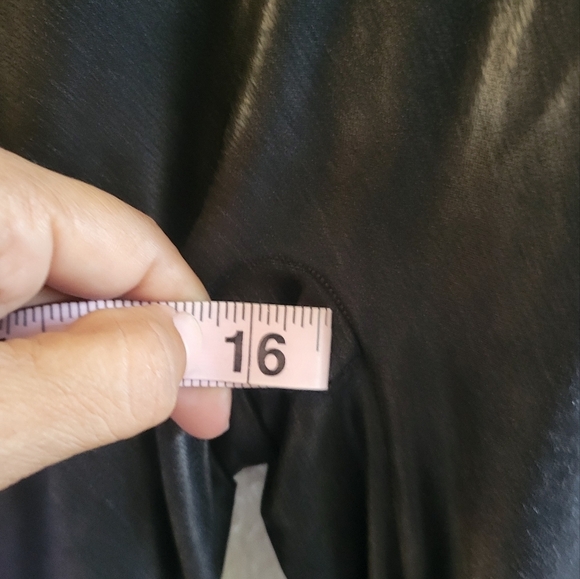 Spanx Mama Maternity Faux Leather Leggings Size Medium - Picture 7 of 9